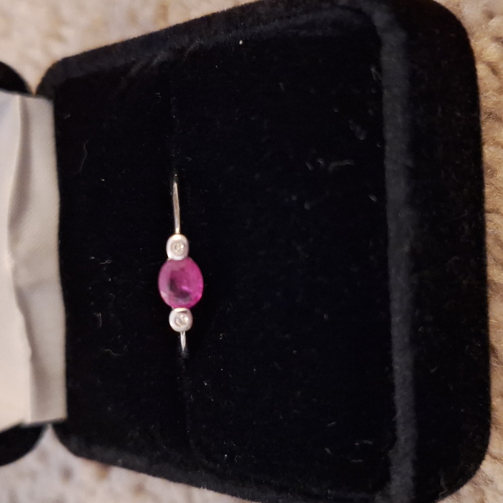 Ladies 14k white gold ruby ring